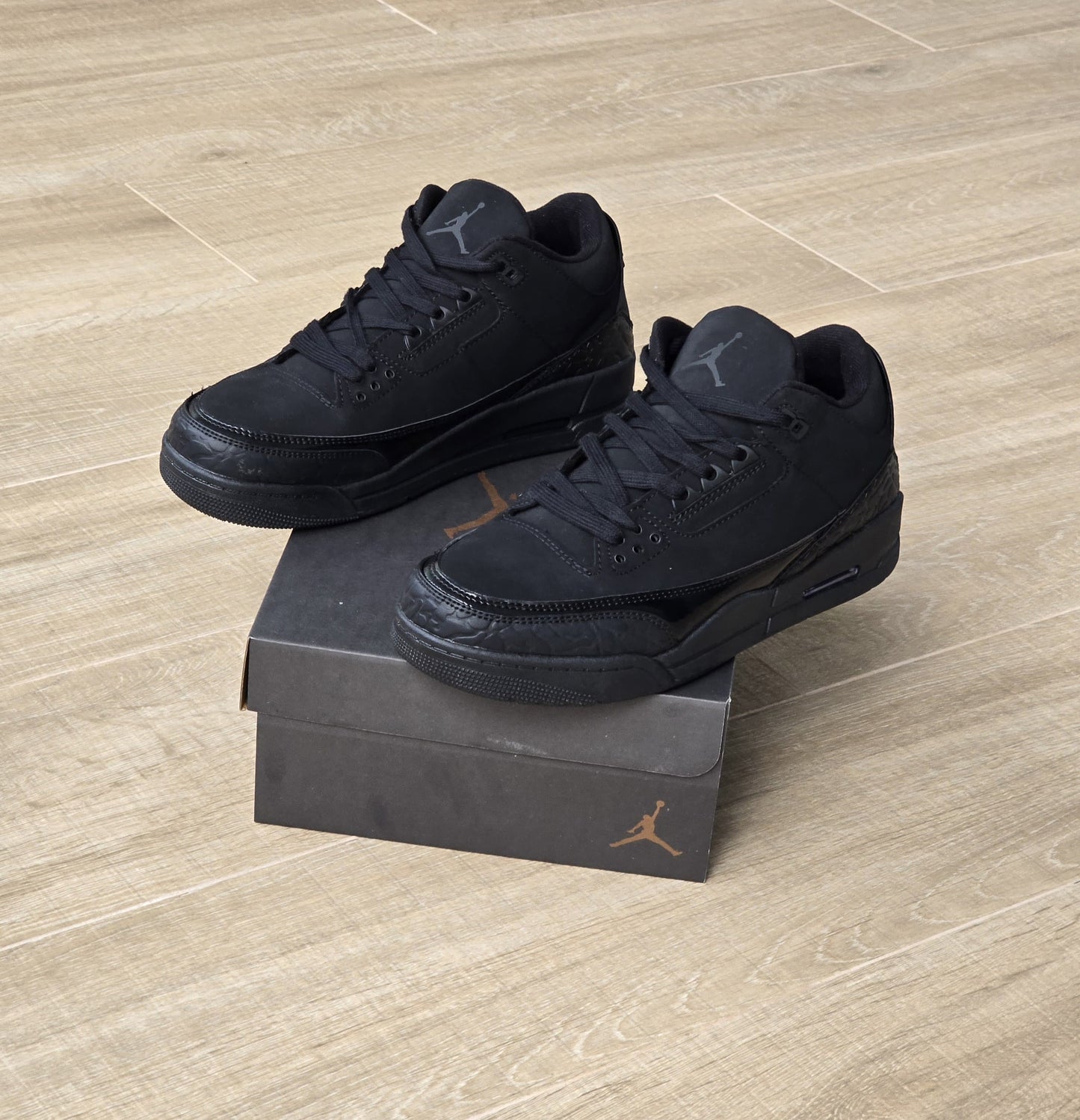 JORDAN 3 NEGRA