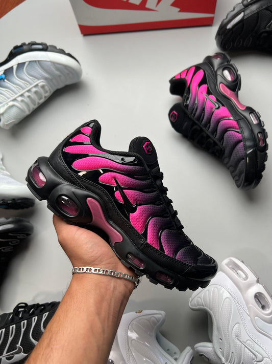 Nike Tn Negras y Rosas