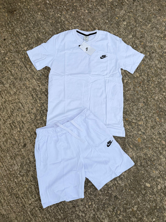 Conjunto corto nike blanco logo negro