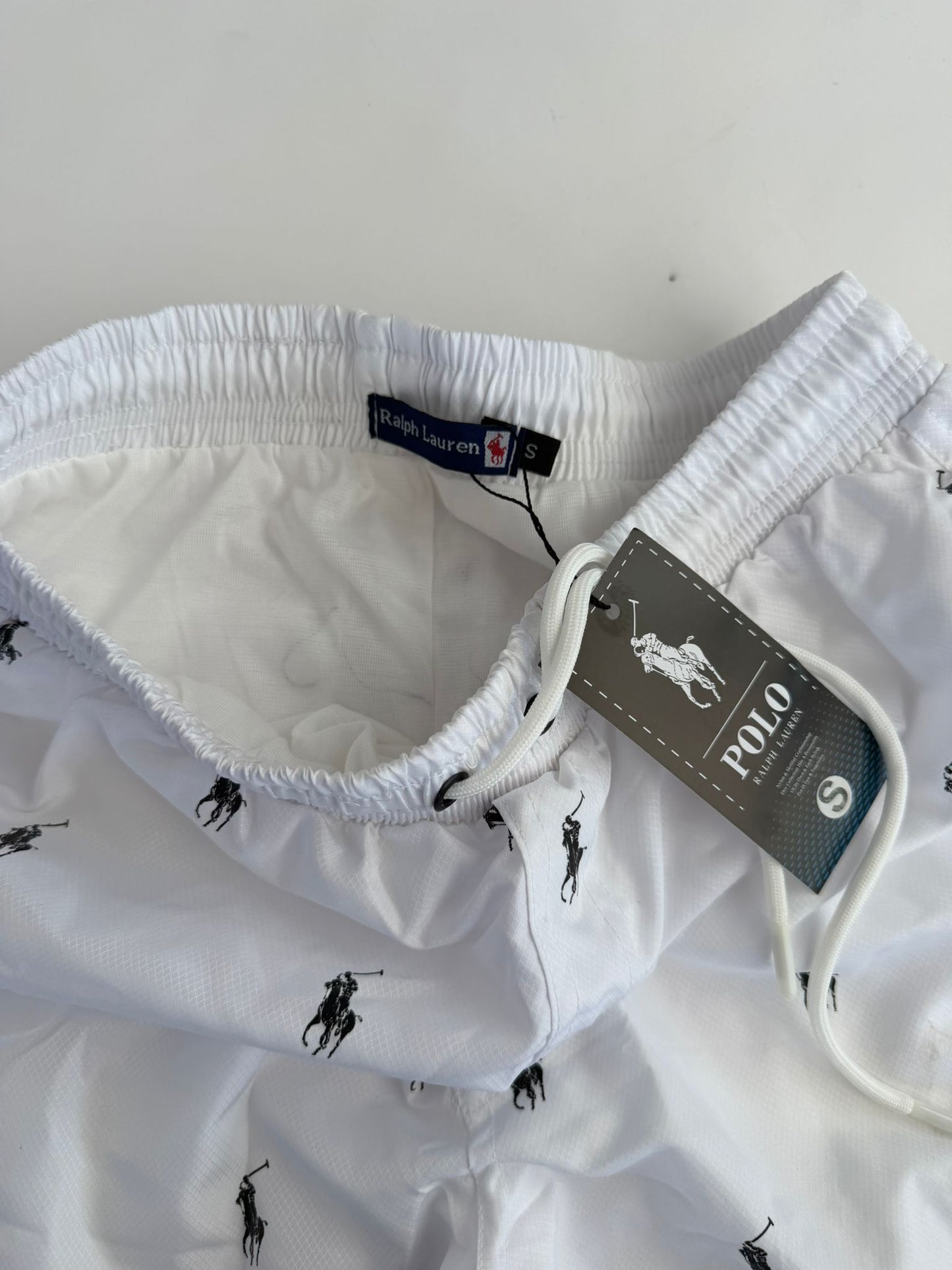 Pantalon Corto Ralph Lauren blanco logo negro