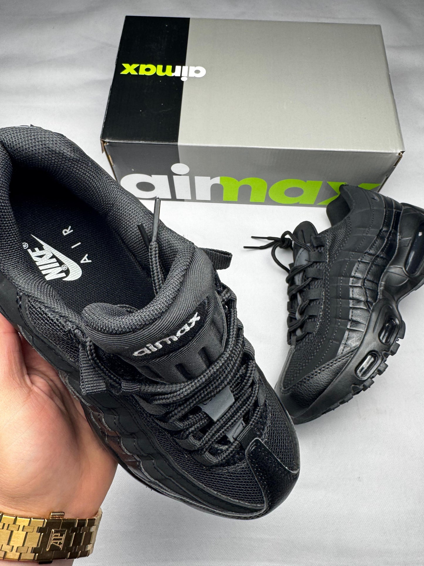 Air max 95 negras y grises