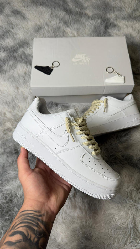 Air force blancas cordones gordos