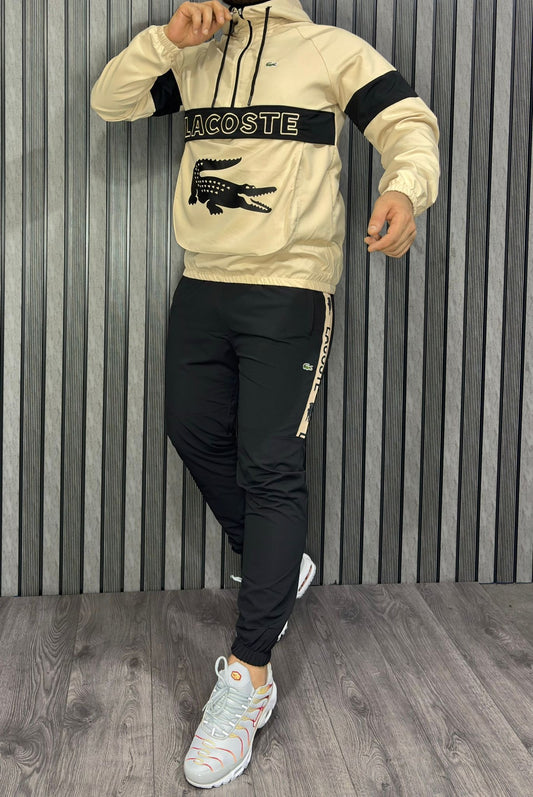 Chandal lacoste beige y negro logo verde