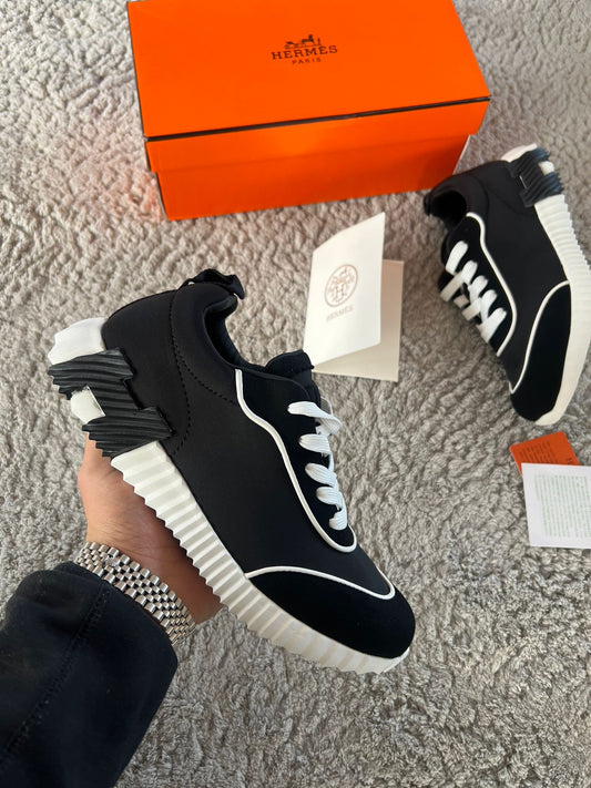 Hermes negras y blancas
