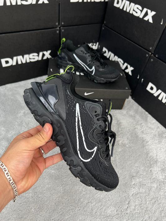 Nike react vision negras logo blanco
