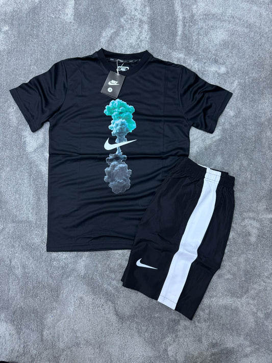 Conjunto corto nike negro logo blanco detalles humos