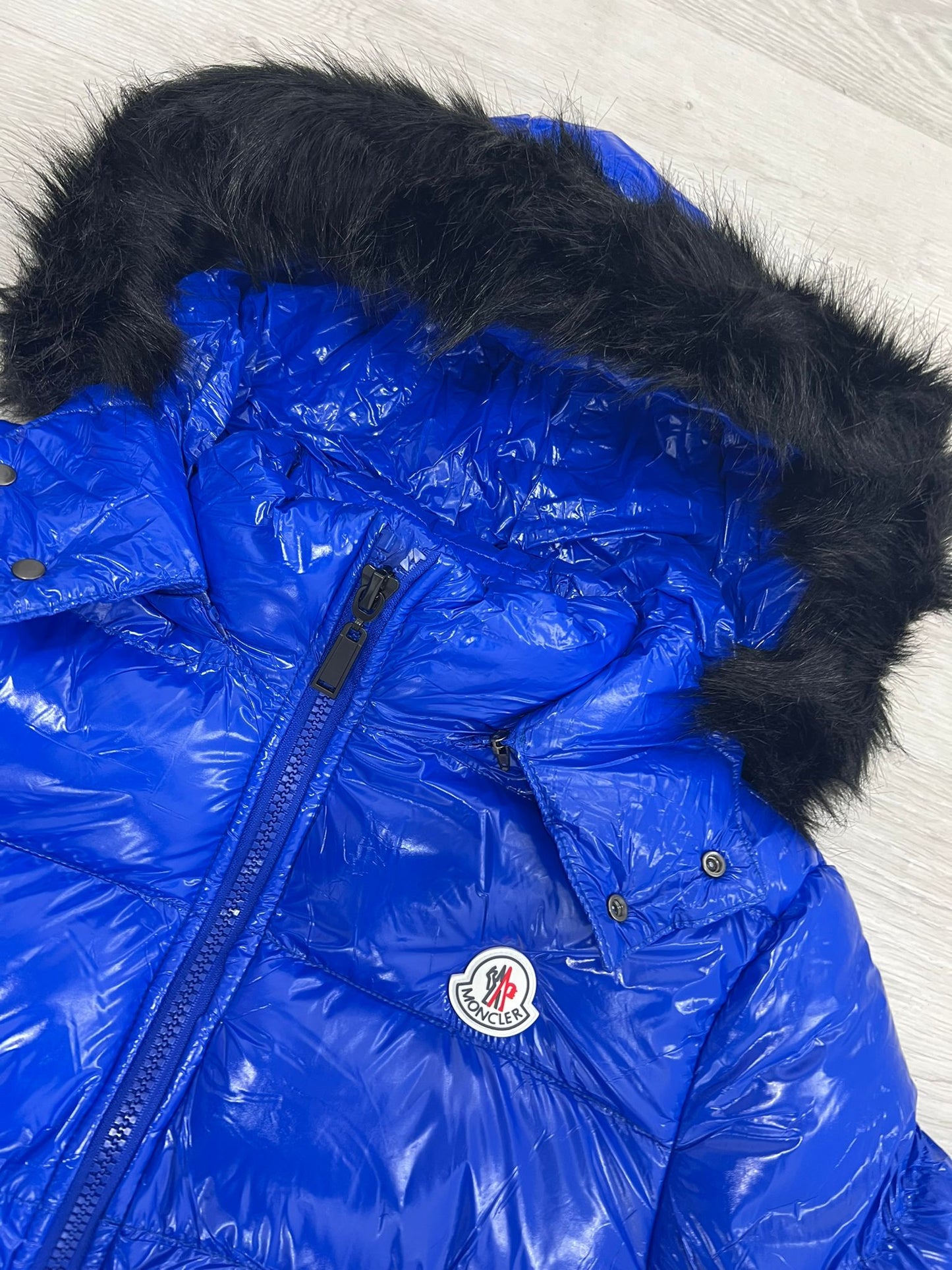 Chaqueta MONCLER azul con gorro