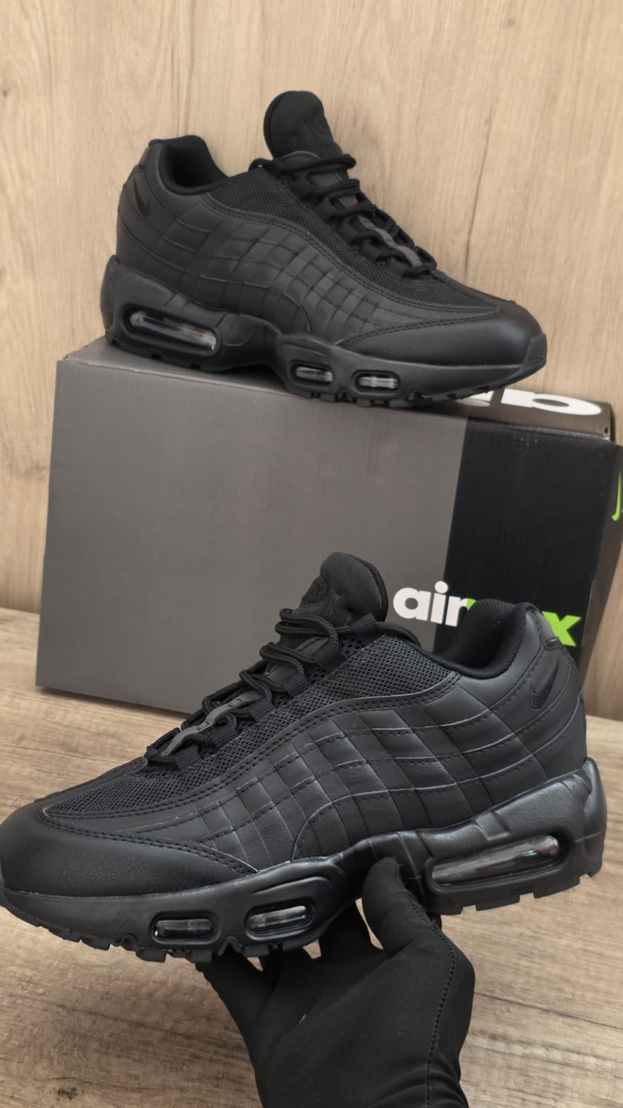 Air max 95 negra