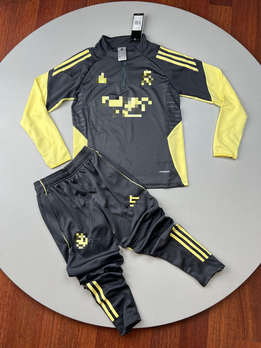 Chandal madrid gris y amarillo