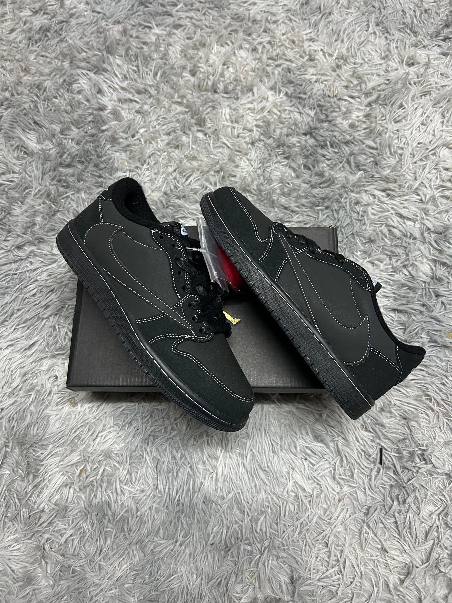 JORDAN 1 LOW X TRAVIS SCOTT negras