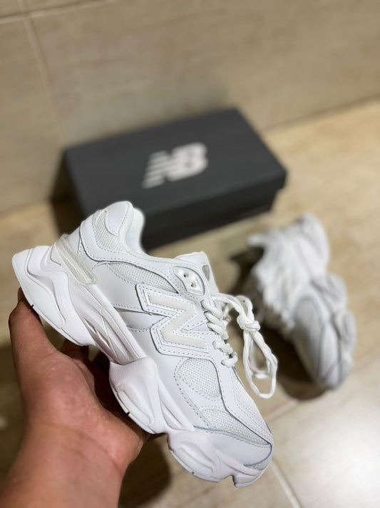 New Balance 9060 blancas