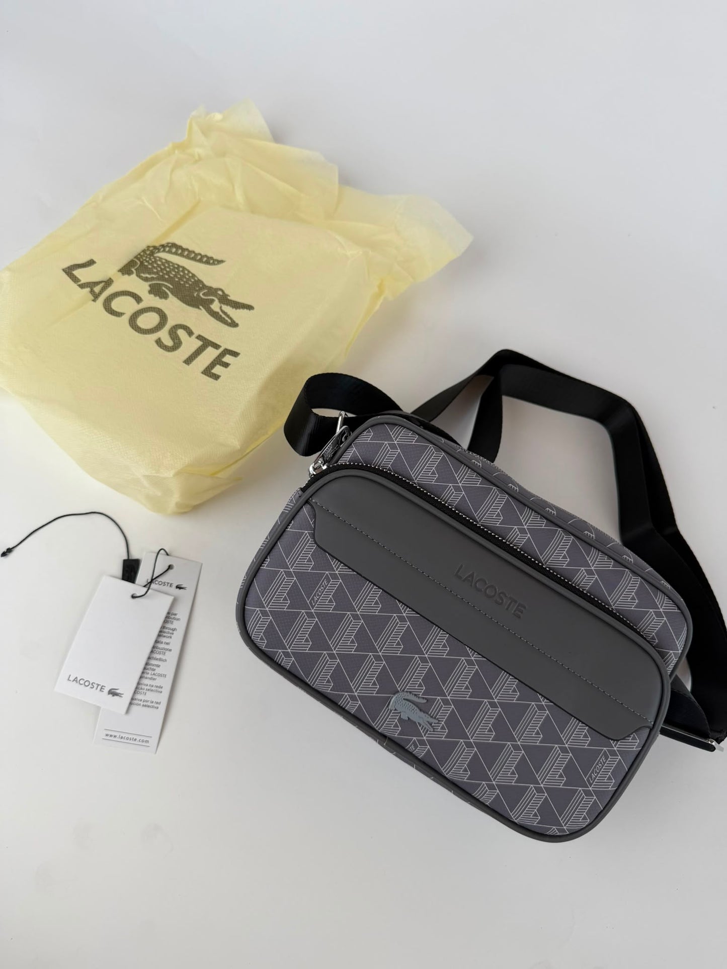 Bandolera Hombre Lacoste azul y negra