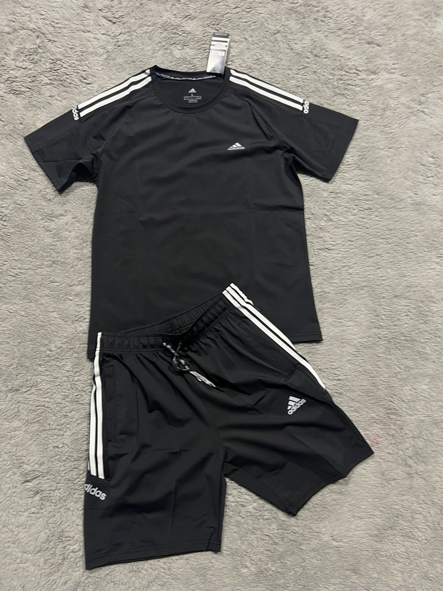 Conjunto corto Adidas negro logo blanco