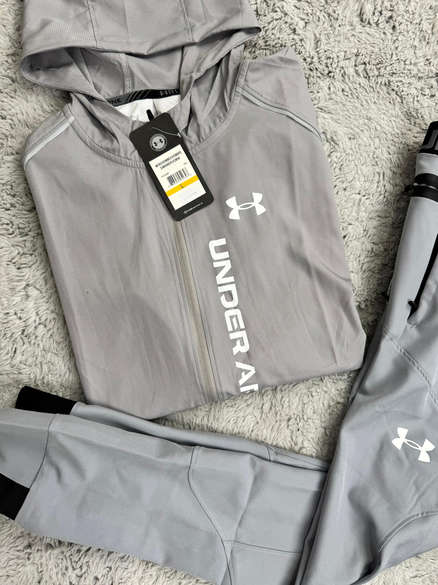 Chandal Under Armour gris logo blanco