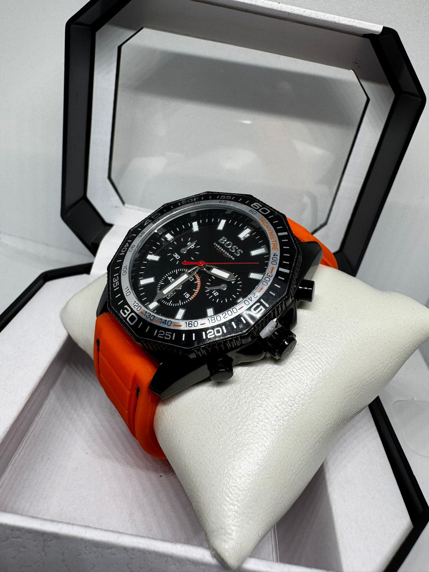 RELOJ HUGO BOSS gris negro naranja