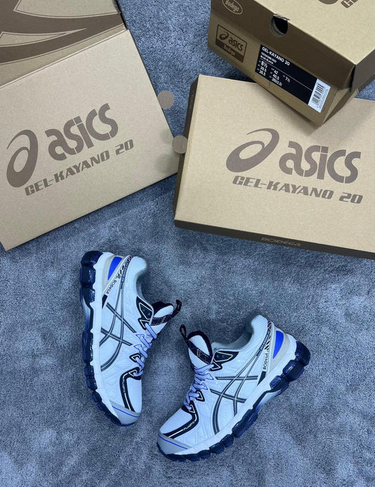ASICS GEL-Kayano 20 “Bodega” blancas logo negro detalles azules