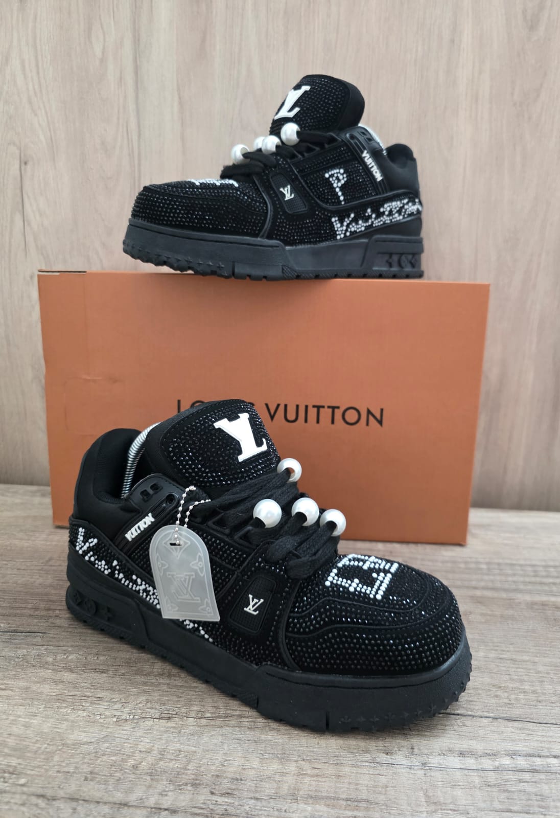 Lv skate negra perlas