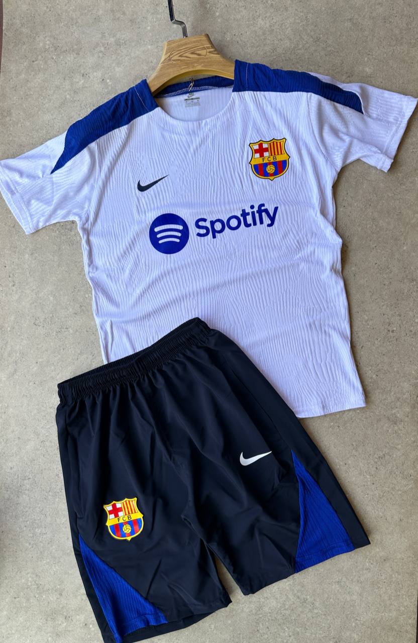 Conjunto corto Barcelona blanco y azul