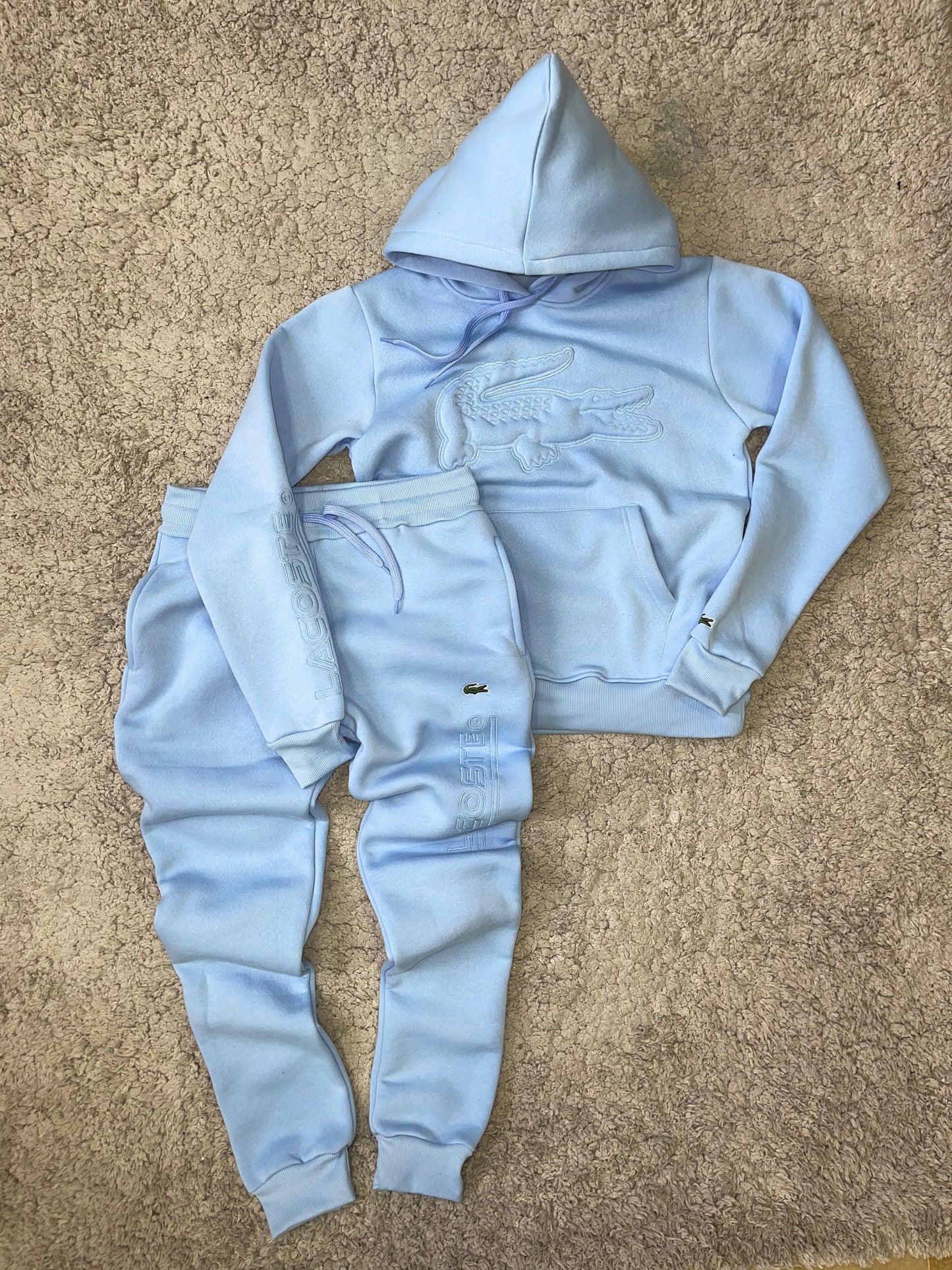 Chandal Lacoste azul cocodrilo grande en pecho