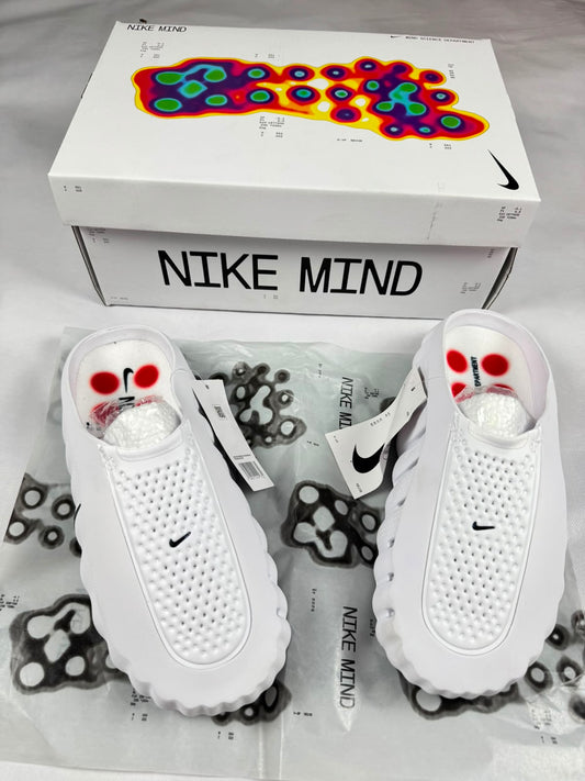 Nike Mind 001 blanco logo negro