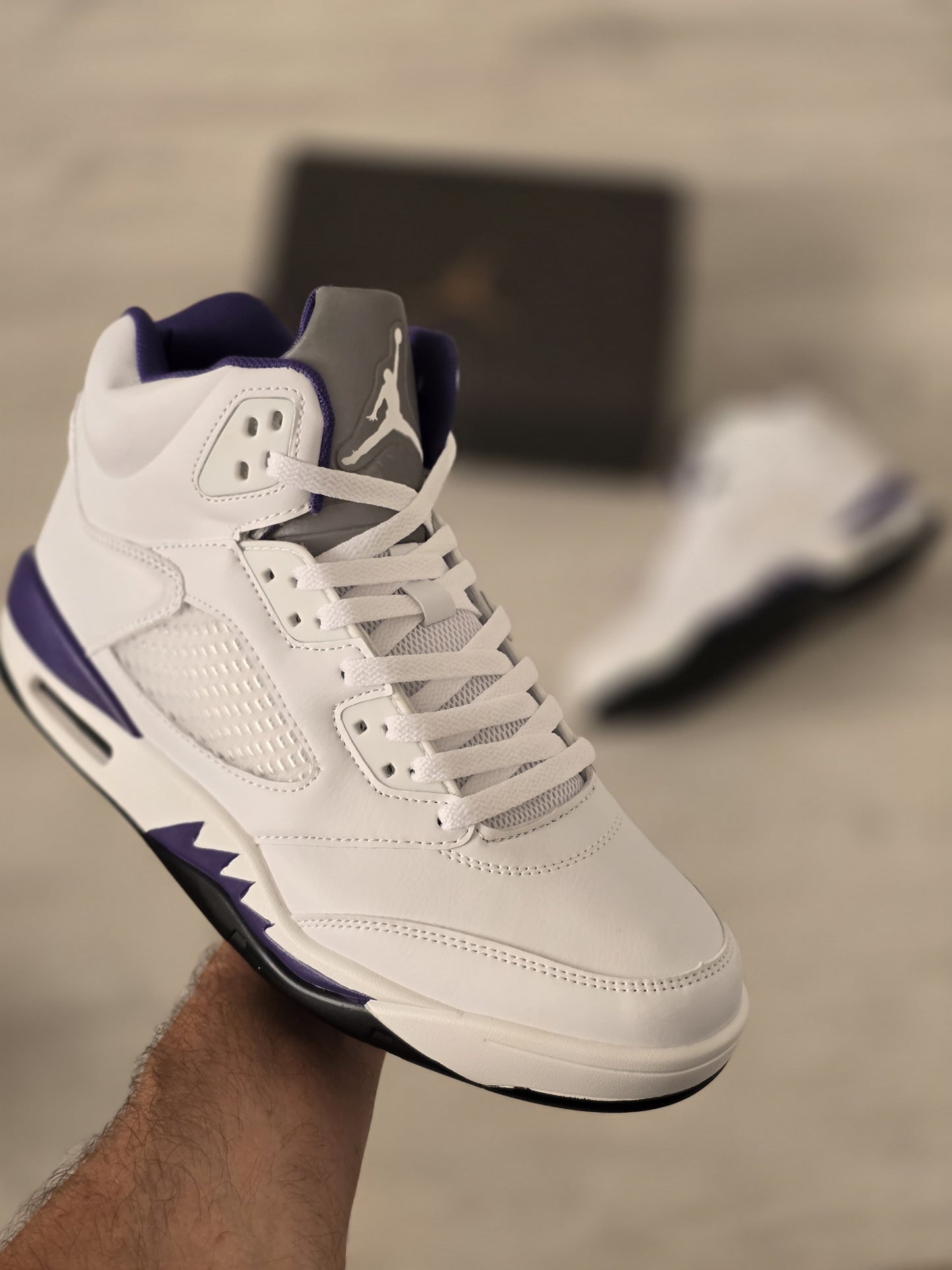 Jordan 5 blanca Lila