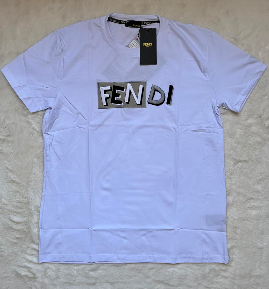 Camiseta blanca fendi logo tricolor