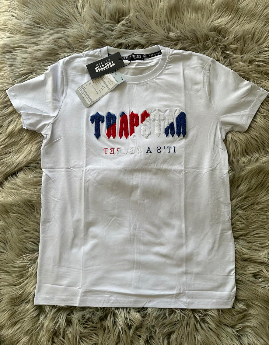 Camiseta blanca trapstar logo tricolor