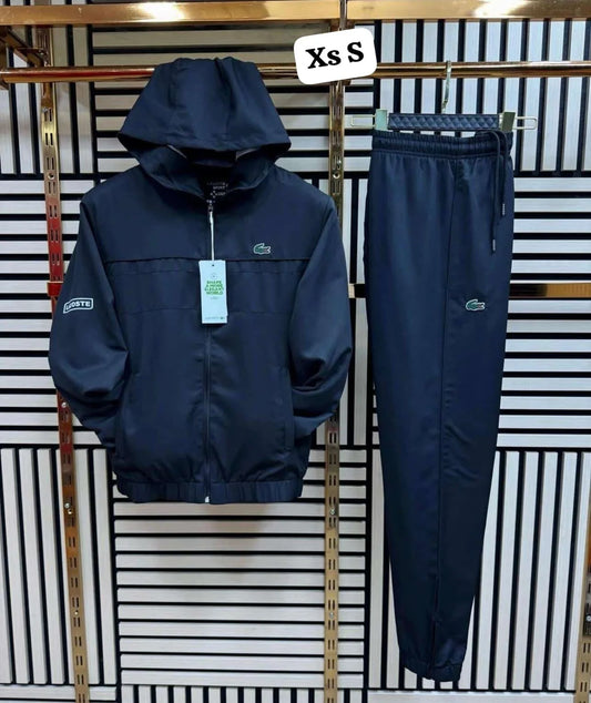 Chandal lacoste negro logo verde detalles blancos