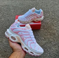 Nike tn blanca detalles rosas