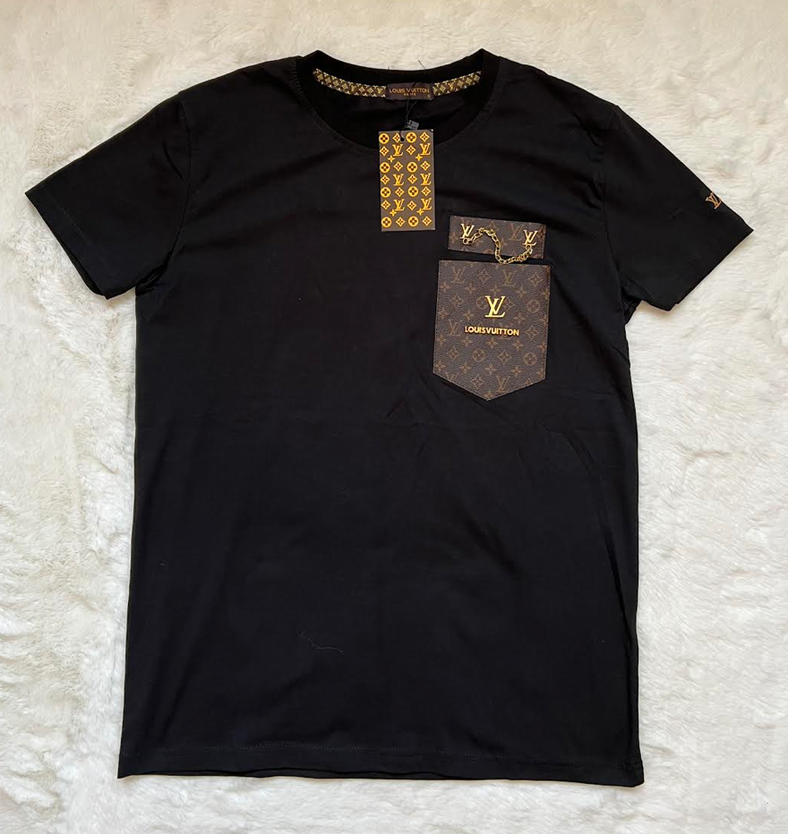 Camiseta negra LV logo dorado